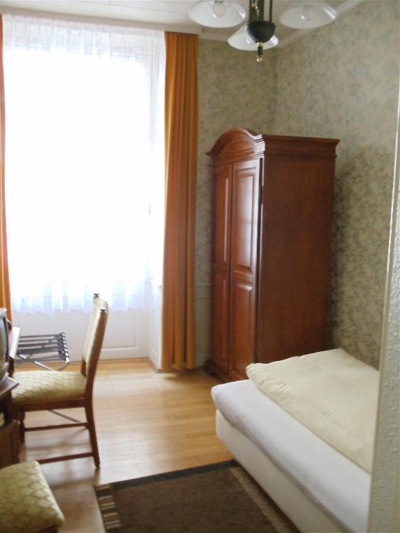 Hotel Zum Pfalzgrafen Heidelberg Rum bild