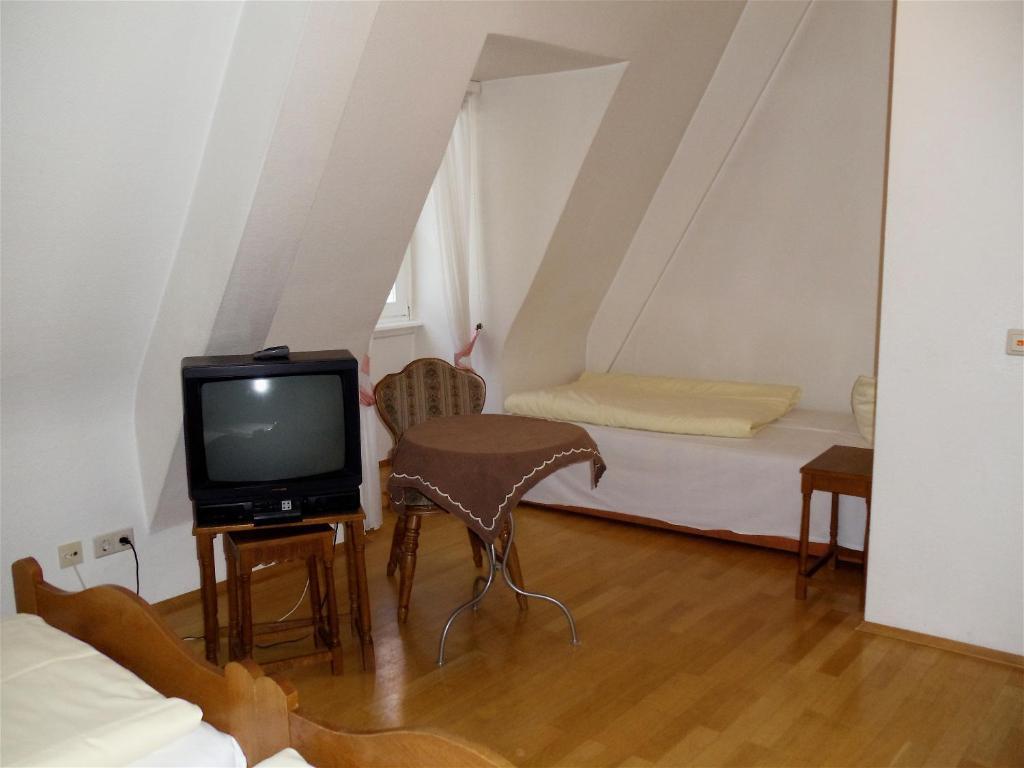 Hotel Zum Pfalzgrafen Heidelberg Rum bild